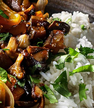 Teriyaki-Gemüse-Pfanne mit Reis