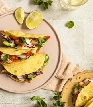Einfache Fischtacos mit knusprigem Gemüse