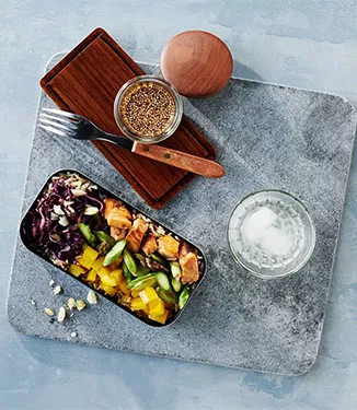 Teriyaki-Lachs-Gemüse-Bentobox
