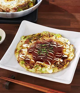 Okonomiyaki mit Fleisch Buta-Tama