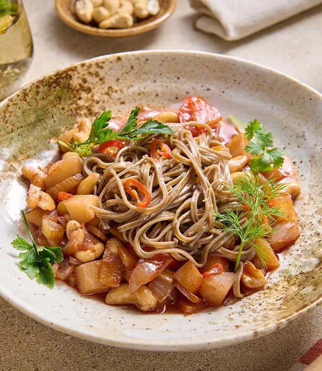 Soba-Nudeln mit Fenchelragout