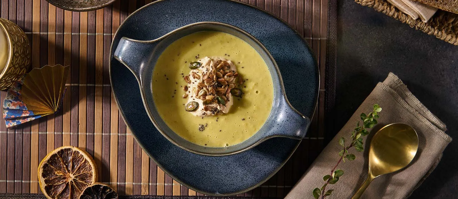 Maiscremesuppe mit Knusper-Kernen