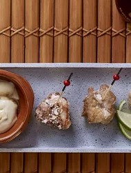 Saftige Teriyaki-Hühnchenspiesse (Kara-age)