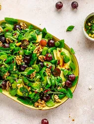 Avocado-Bohnen-Salat mit Trauben