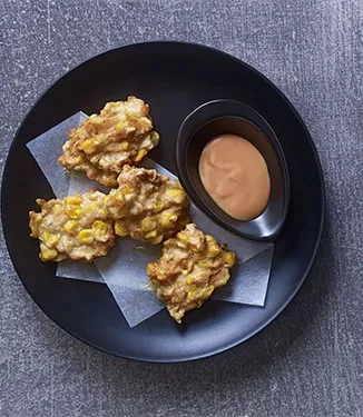 Tempura Cakes mit Thunfisch und Mais