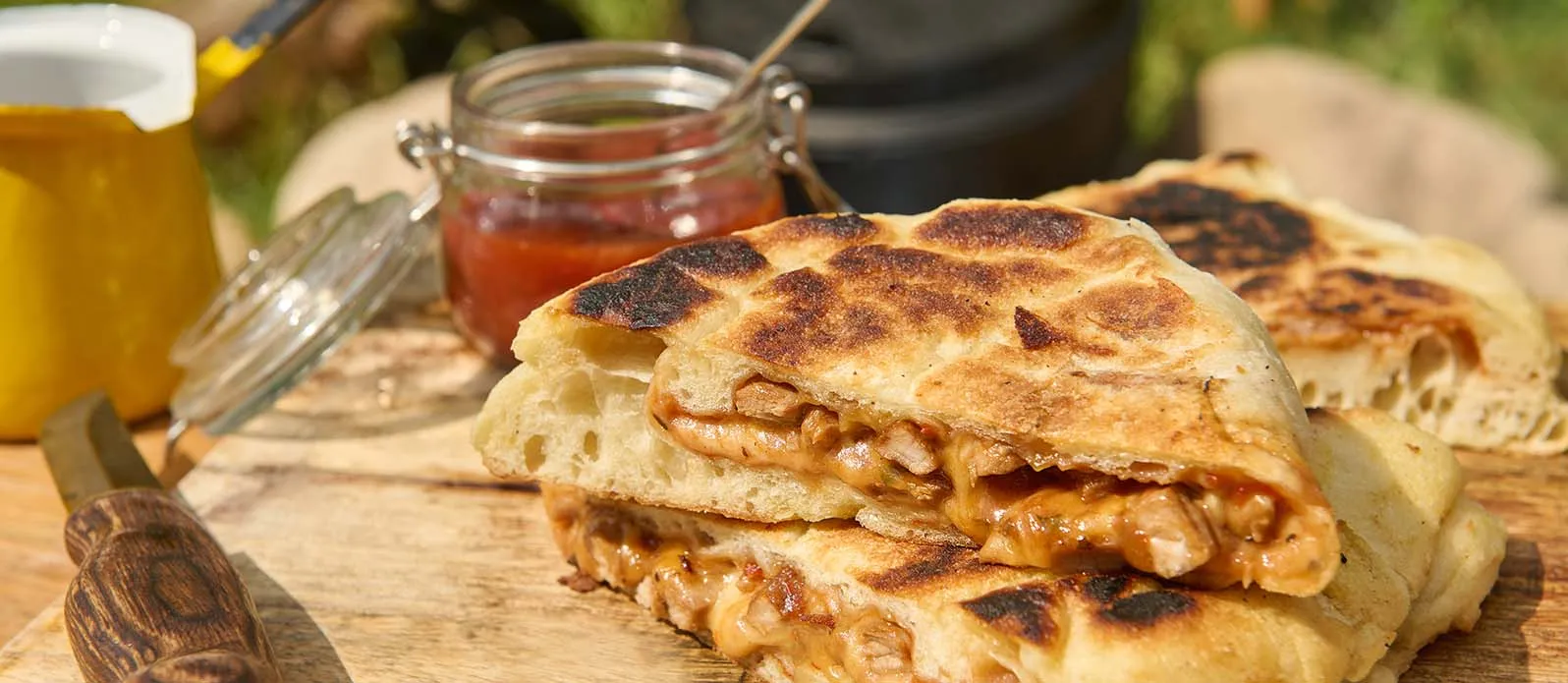 Calzone mit Chipotle-Schweinefleisch und Käse