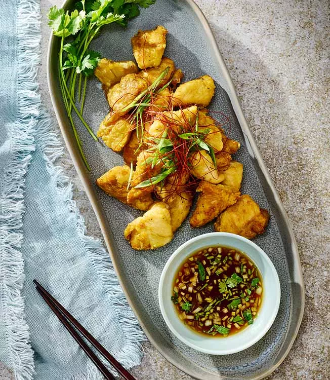 Hähnchen mit Frühlingszwiebel-Ponzu-Yuzu-Sauce