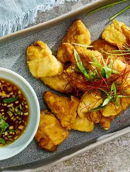 Hähnchen mit Frühlingszwiebel-Ponzu-Yuzu-Sauce