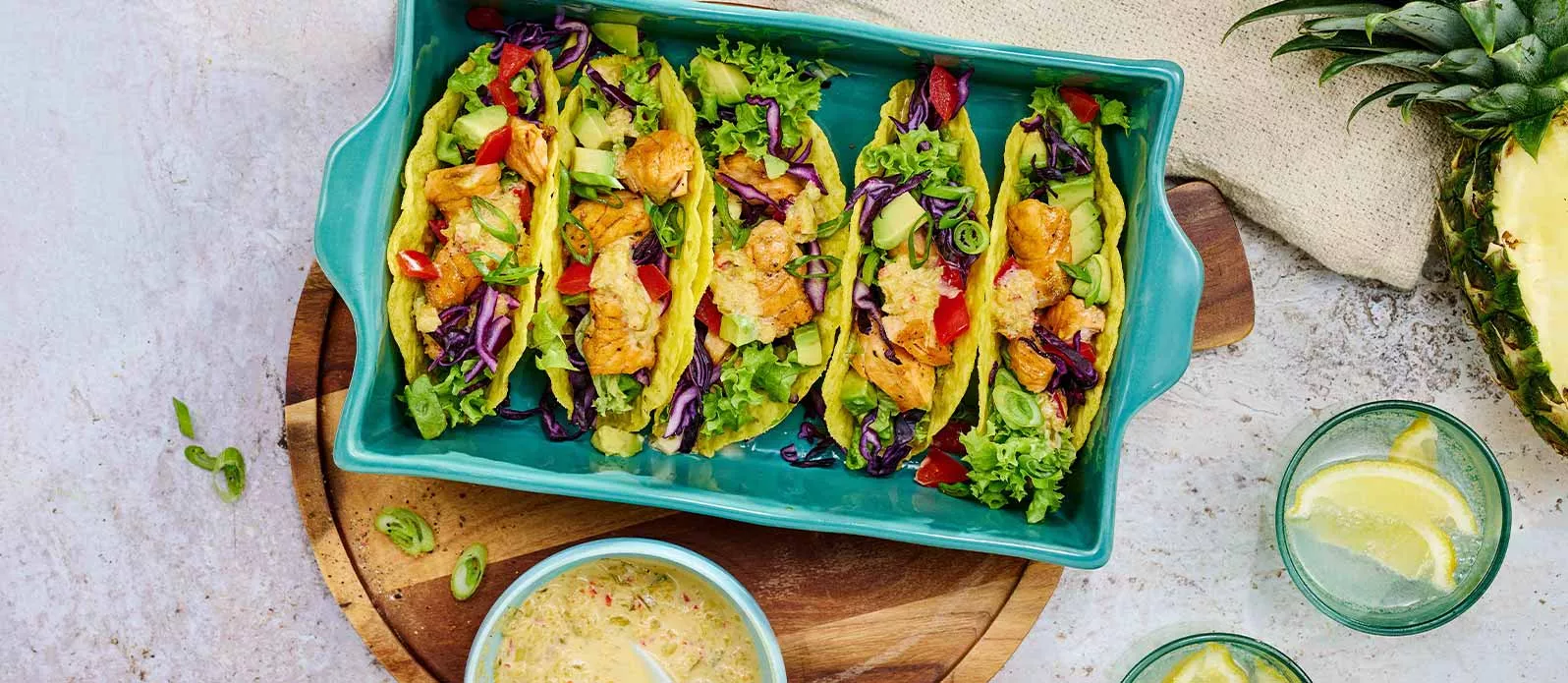 Ananas-Mayo-Dip mit Lachs-Tacos