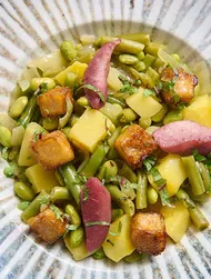 Birnensalat mit grünen Bohnen und Tofu