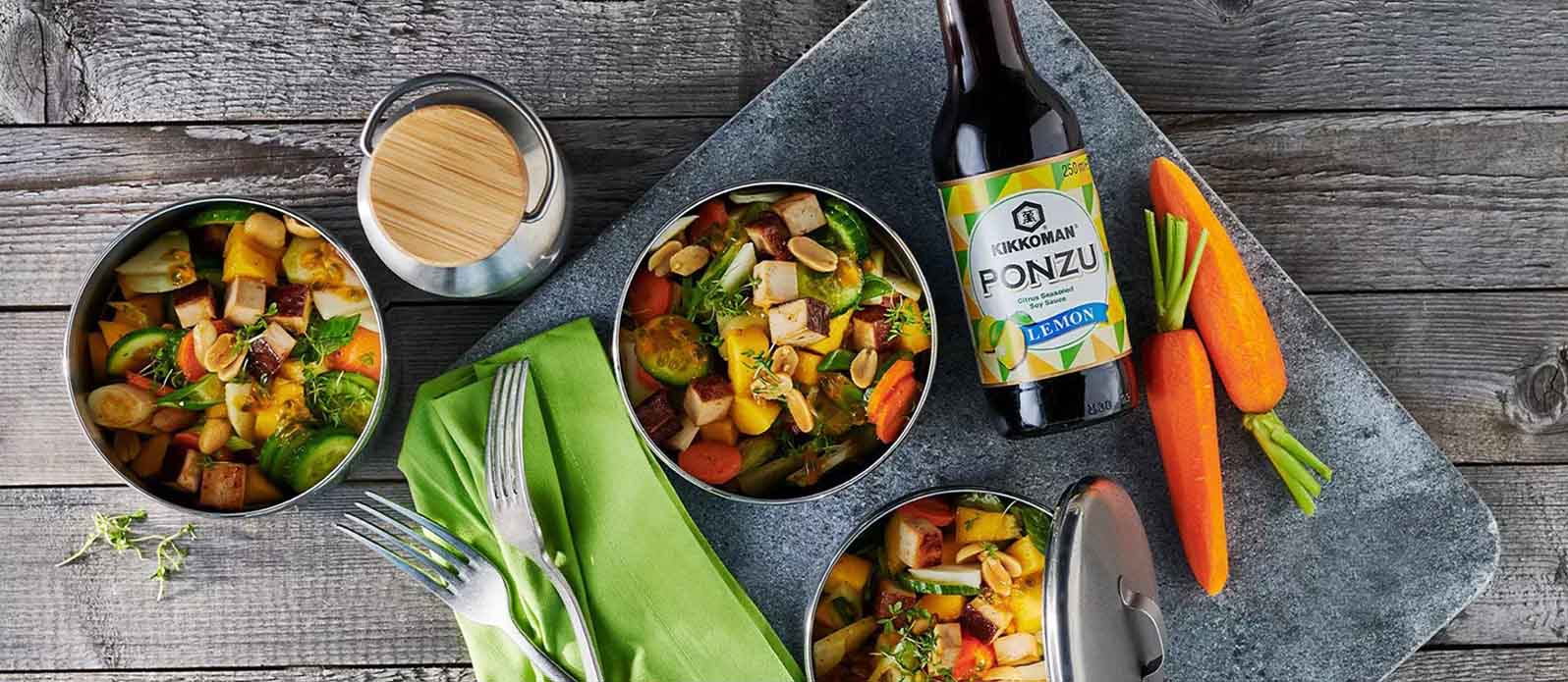 Fruchtiger Gurken-Möhren-Salat mit Mango | Kikkoman