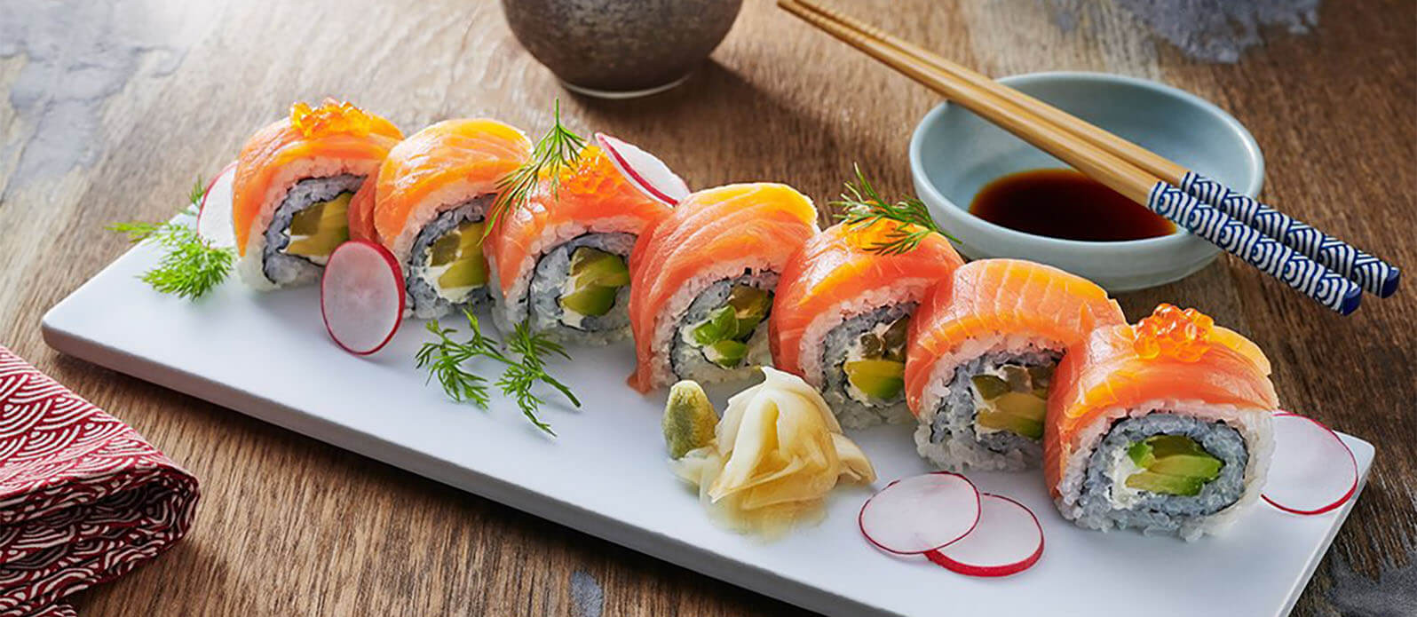 Räucherlachs – Avocado Roll (Uramaki) | Kikkoman